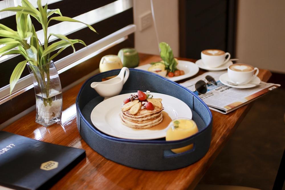 The Bourke Hotel Davao City Kültér fotó